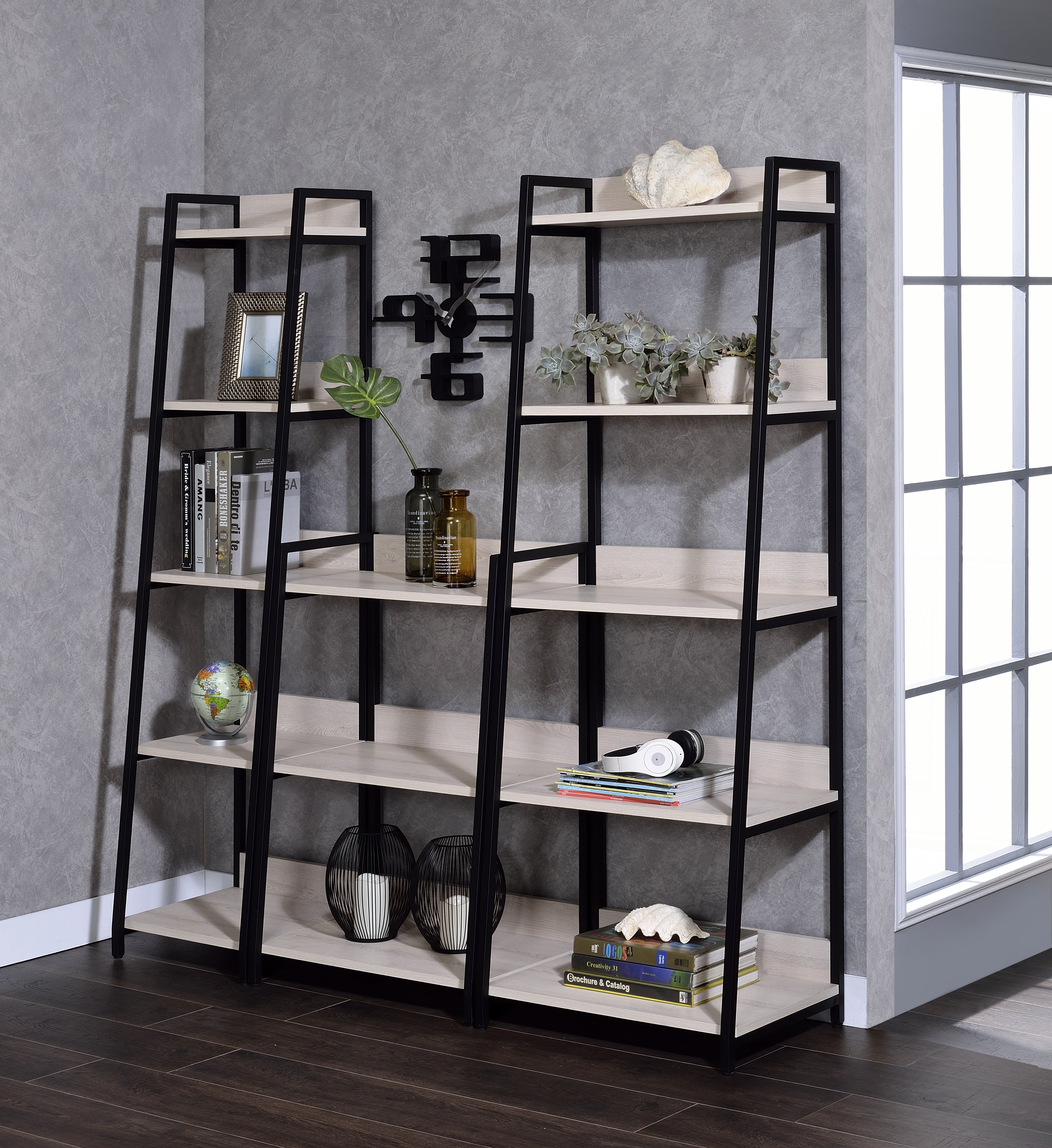 Wendral Bookshelf_0